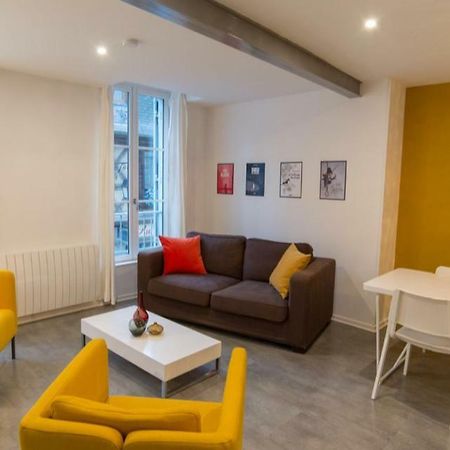 בורז'ה Bel Appartement Au Coeur Du Centre Historique מראה חיצוני תמונה